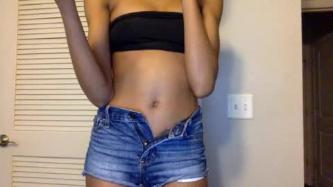 Nayomi Norma online show from July 2026 04:36:02 PM