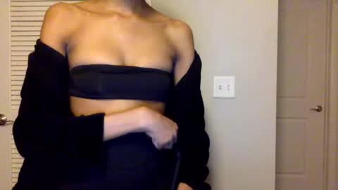 Nayomi Norma online show from July 2026 04:41:01 AM
