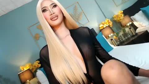 F R A N Z I A online show from July 2026 06:01:02 PM