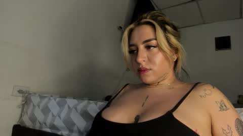 nazzz10 online show from April 2026 07:07:02 PM