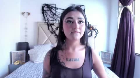 Snapshot of nebulalux chatting on October 2025 08:11:02 PM NEBULA LUX online show from October 2025 08:11:02 PM