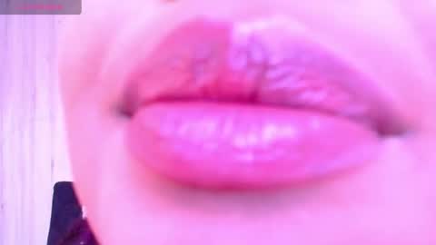 Esmeralda online show from July 2026 01:59:02 PM