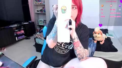 Snapshot of neeko_lol_ chatting on September 2025 10:20:01 PM Geek Nicole im Neeko UwU online show from September 2025 10:20:01 PM