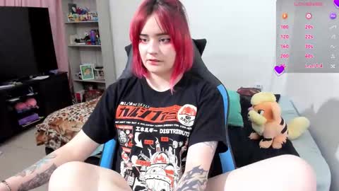 Snapshot of neeko_lol_ chatting on September 2025 10:09:02 AM Geek Nicole im Neeko UwU online show from September 2025 10:09:02 AM