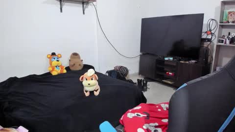 Snapshot of neeko_lol_ chatting on January 2026 04:11:01 PM Geek Nicole im Neeko UwU online show from January 2026 04:11:01 PM