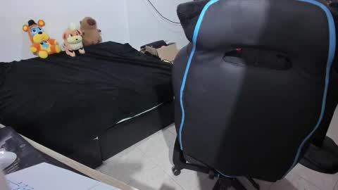 Snapshot of neeko_lol_ chatting on February 2026 12:59:02 PM Geek Nicole im Neeko UwU online show from February 2026 12:59:02 PM