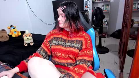 Snapshot of neeko_lol_ chatting on March 2026 01:38:01 PM Geek Nicole im Neeko UwU online show from March 2026 01:38:01 PM