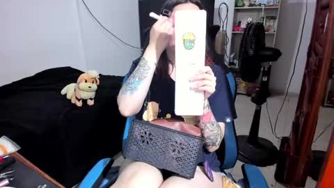 Geek Nicole    im Neeko UwU online show from June 2026 12:33:01 PM