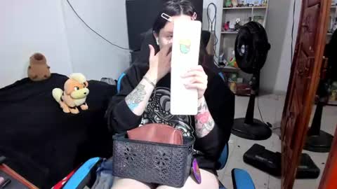 Geek Nicole    im Neeko UwU online show from June 2026 11:23:02 AM