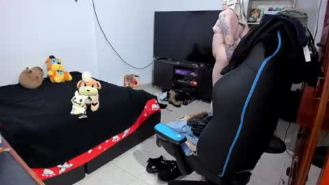 Geek Nicole    im Neeko UwU online show from July 2026 12:36:02 PM