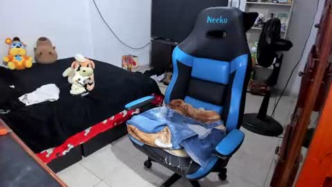 Geek Nicole    im Neeko UwU online show from July 2026 11:28:01 AM