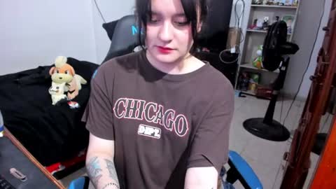 Geek Nicole    im Neeko UwU online show from July 2026 04:39:33 PM