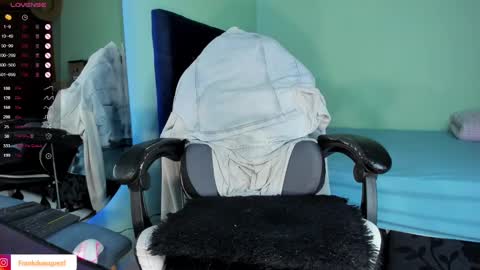 Snapshot of neganhot_ chatting on February 2025 05:56:02 AM NEGAN online show from February 2025 05:56:02 AM