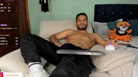 Snapshot of neganhot_ chatting on October 2025 11:17:02 PM NEGAN online show from October 2025 11:17:02 PM