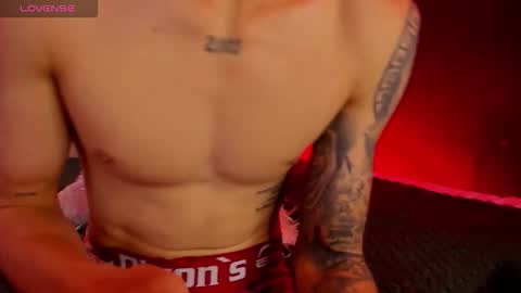 Snapshot of neill_lorde chatting on December 2025 08:25:02 PM Neill online show from December 2025 08:25:02 PM