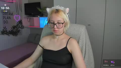 Snapshot of neko_sora chatting on May 2026 08:38:02 PM Kate online show from May 2026 08:38:02 PM
