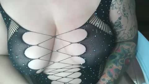 NekoKittenz online show from September 2025 10:57:02 PM