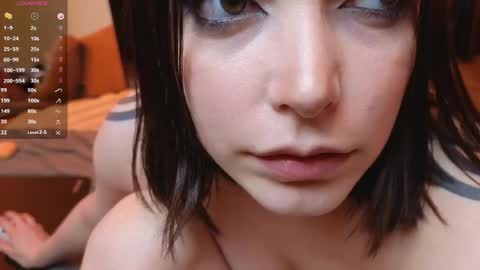 Neli online show from May 2026 09:33:02 PM