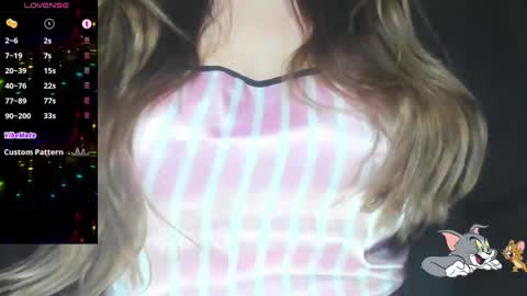 Snapshot of nene_sweet_mommy chatting on January 2025 08:23:02 PM nene sweet mommy online show from January 2025 08:23:02 PM