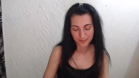Snapshot of nensyfay_ chatting on April 2026 03:10:02 PM Nensy online show from April 2026 03:10:02 PM