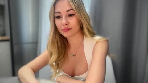 NensySafrons online show from April 2026 02:55:02 PM