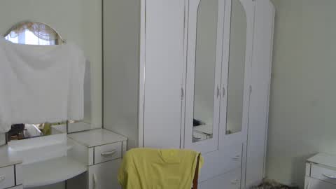 Snapshot of nenvol1 chatting on January 2025 01:08:01 PM better ask online show from January 2025 01:08:01 PM