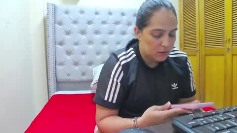 Snapshot of neny445 chatting on January 2025 06:04:01 PM kelly lopez online show from January 2025 06:04:01 PM