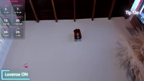 Snapshot of neo_dimou chatting on September 2025 11:43:01 AM Jordan online show from September 2025 11:43:01 AM