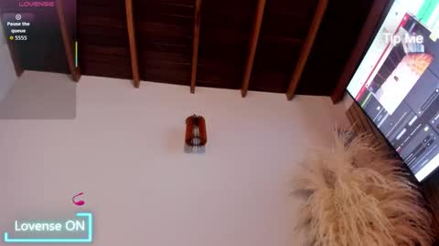 Snapshot of neo_dimou chatting on September 2025 11:15:01 AM Jordan online show from September 2025 11:15:01 AM