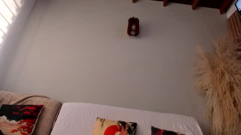 Snapshot of neo_dimou chatting on October 2025 12:06:01 PM Jordan online show from October 2025 12:06:01 PM