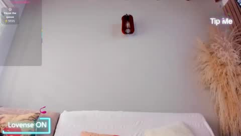 Snapshot of neo_dimou chatting on October 2025 11:33:02 AM Jordan online show from October 2025 11:33:02 AM