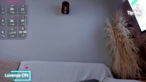 Snapshot of neo_dimou chatting on December 2025 12:10:01 PM Jordan online show from December 2025 12:10:01 PM