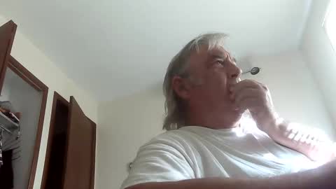 neohiom4f online show from May 2026 12:57:02 PM