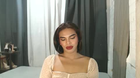 neomi online show from November 2025 02:42:01 PM