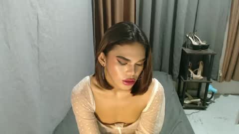 neomi online show from May 2026 05:01:01 PM