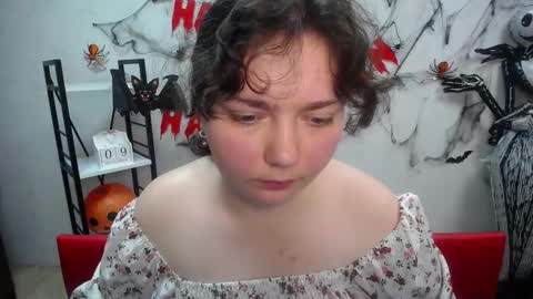 NeonilaLisova online show from November 2025 12:15:01 PM