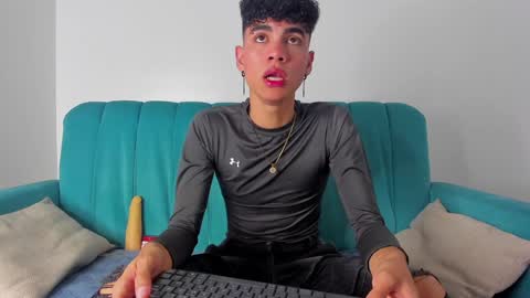 Snapshot of neoraptis chatting on January 2025 07:59:02 PM NeoRaptis jhonatan online show from January 2025 07:59:02 PM