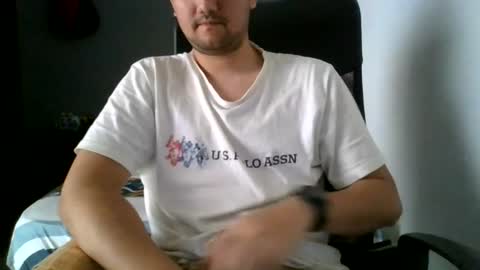 MrBull online show from June 2026 08:13:01 PM