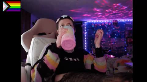 Snapshot of nerdy_squirty chatting on December 2025 06:31:01 AM NerdySquirty online show from December 2025 06:31:01 AM