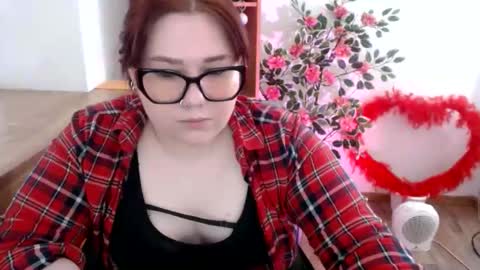 nereia online show from May 2026 08:15:01 PM