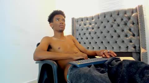 Nero online show from October 2025 07:36:02 PM