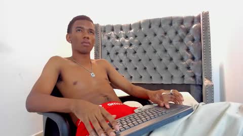 Nero online show from November 2025 07:25:01 PM