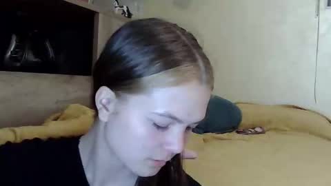 nessa2007 online show from May 2026 06:58:01 PM