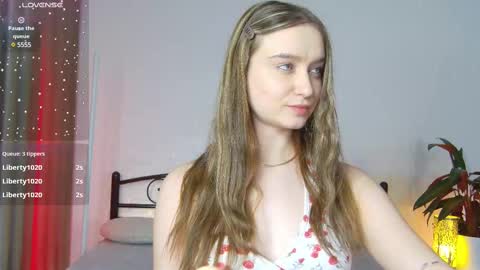 Snapshot of nestygrey chatting on February 2025 06:00:01 PM Nesty online show from February 2025 06:00:01 PM