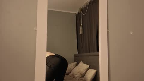 Naomi online show from February 2026 08:52:01 PM