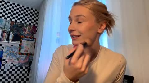 Snapshot of nevanadler chatting on February 2026 01:08:02 PM Nika online show from February 2026 01:08:02 PM