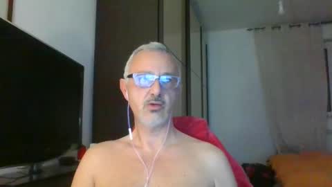 nevenerabis online show from February 2025 07:11:01 PM