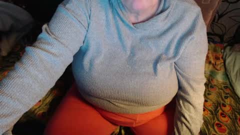 Snapshot of new_milf chatting on April 2026 03:02:01 AM Lilly online show from April 2026 03:02:01 AM
