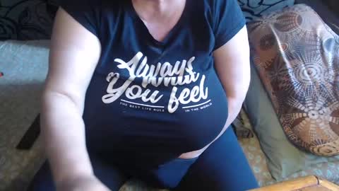 Snapshot of new_milf chatting on May 2026 10:36:01 AM Lilly online show from May 2026 10:36:01 AM