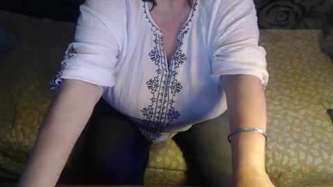 Lilly  online show from May 2026 02:40:02 AM